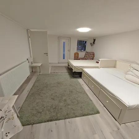 Ferienwohnung * Frittlingen